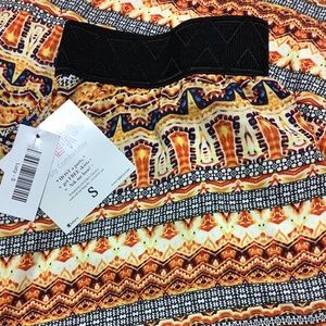 New with tags Lularoe small Lucy skirt